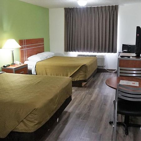 Econo Lodge & Suites Pekin エクステリア 写真