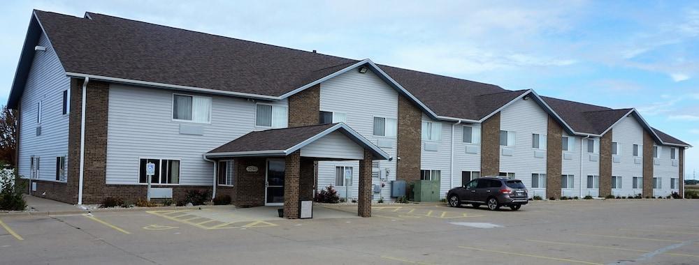 Econo Lodge & Suites Pekin エクステリア 写真