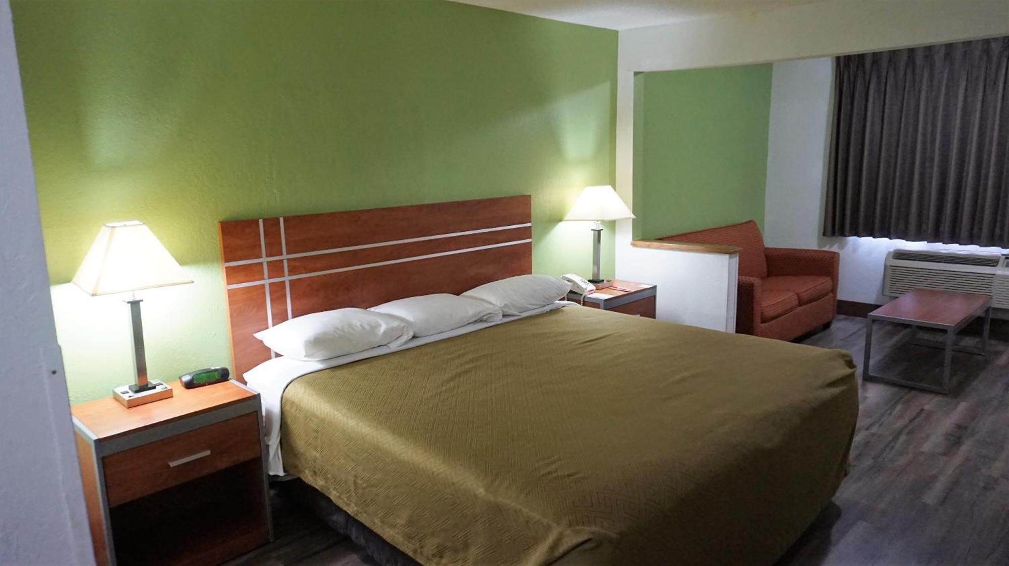 Econo Lodge & Suites Pekin エクステリア 写真